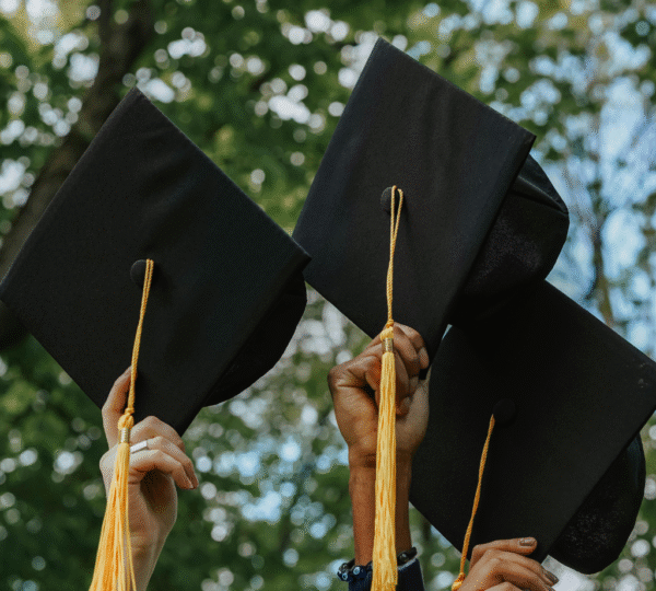 2024 Yılında 50 Öğrenciye Burs Desteği